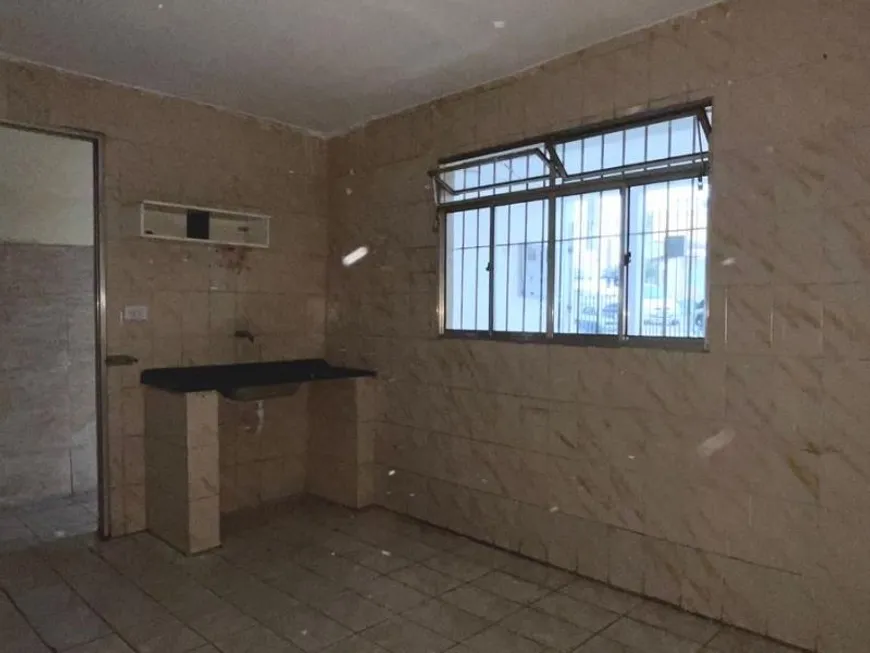 Foto 1 de Casa com 1 Quarto para alugar, 40m² em Bussocaba, Osasco