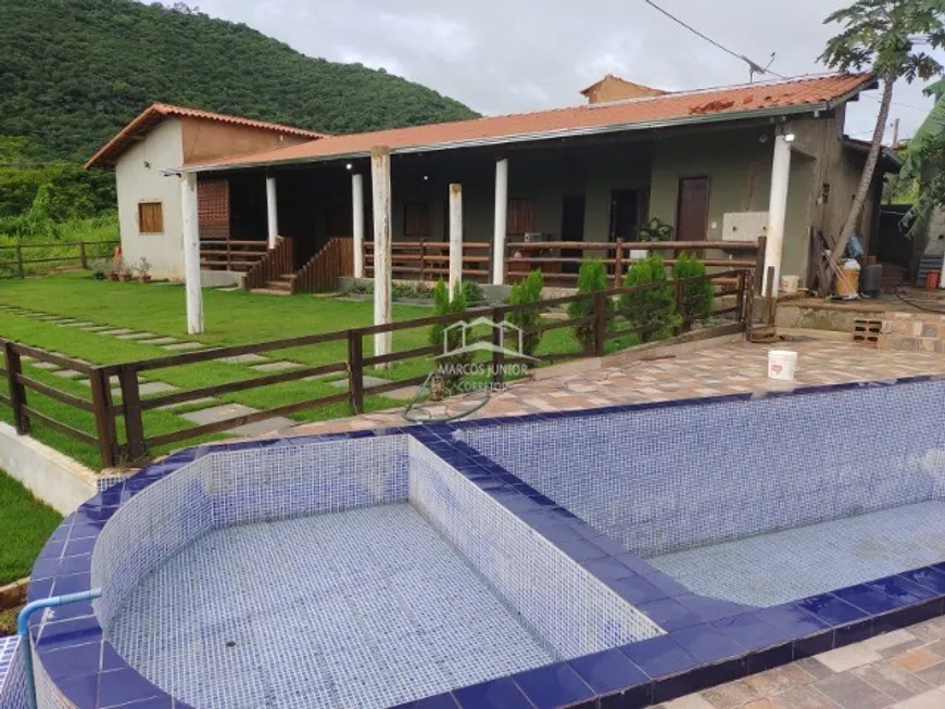 Foto 1 de Fazenda/Sítio com 4 Quartos à venda, 3000m² em Area Rural de Montes Claros, Montes Claros