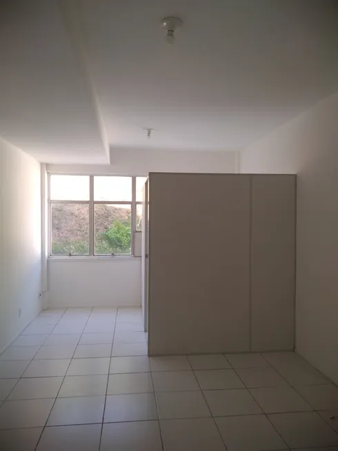 Foto 1 de Ponto Comercial para alugar, 28m² em Pechincha, Rio de Janeiro