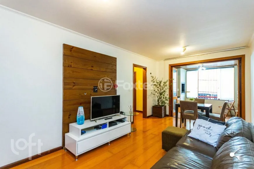 Foto 1 de Apartamento com 2 Quartos à venda, 85m² em Passo da Areia, Porto Alegre