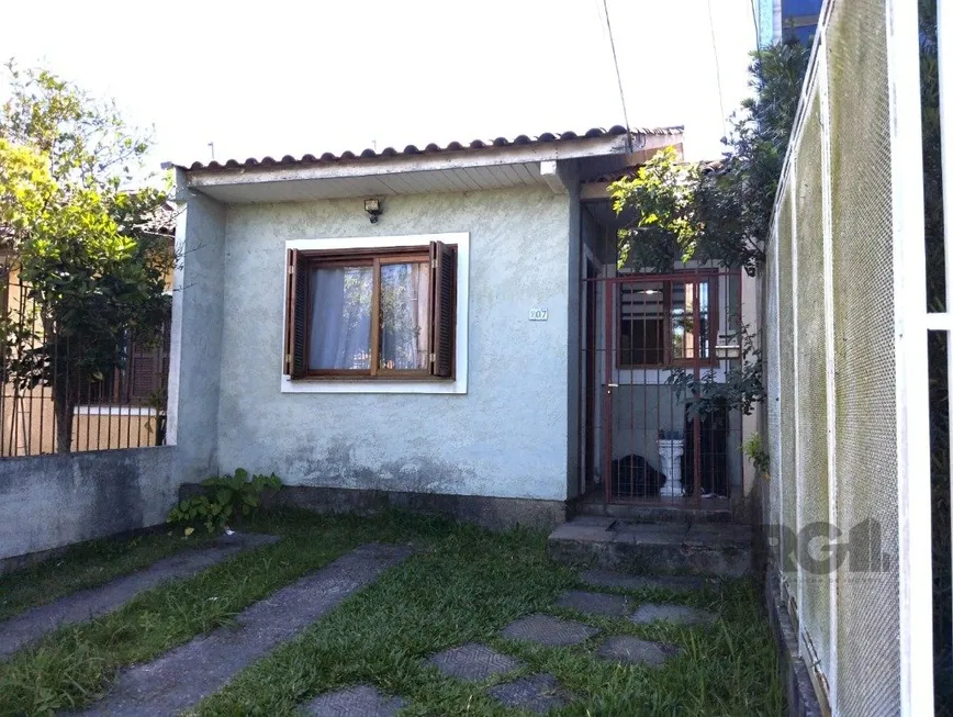 Foto 1 de Casa com 2 Quartos à venda, 64m² em Hípica, Porto Alegre