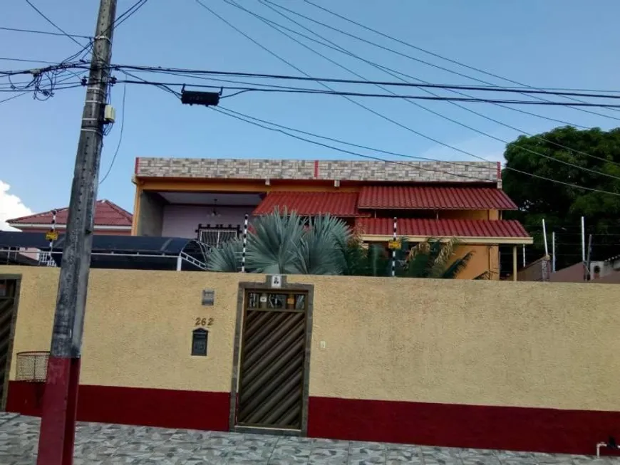 Foto 1 de Casa com 3 Quartos à venda, 240m² em São José Operário, Manaus
