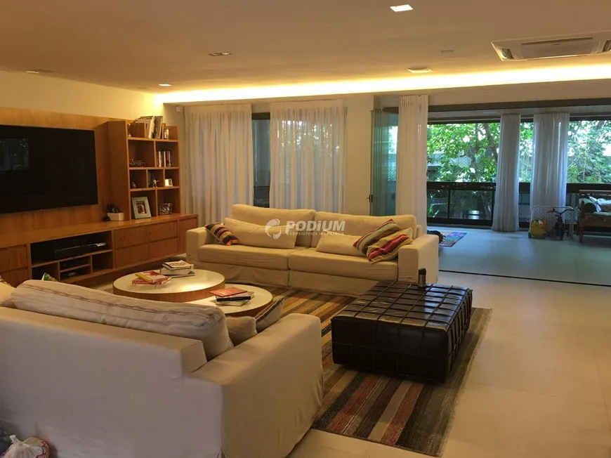 Foto 1 de Apartamento com 5 Quartos à venda, 420m² em Barra da Tijuca, Rio de Janeiro