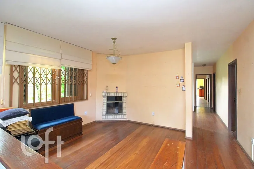 Foto 1 de Casa com 4 Quartos à venda, 210m² em Tristeza, Porto Alegre