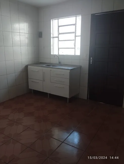 Foto 1 de Casa com 1 Quarto para alugar, 30m² em Jardim República, São Paulo