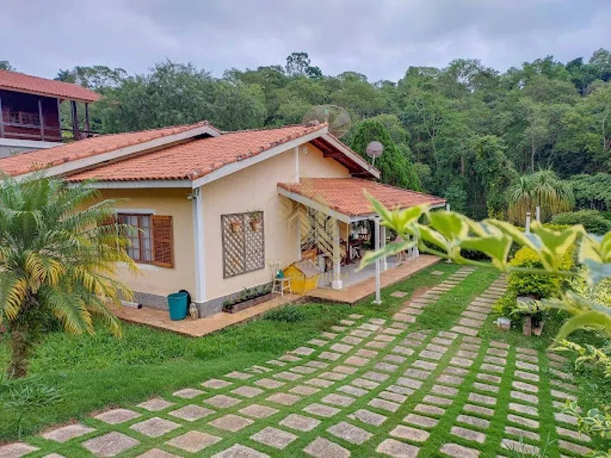 Foto 1 de Fazenda/Sítio com 2 Quartos à venda, 168m² em Serra Negra, Bom Jesus dos Perdões