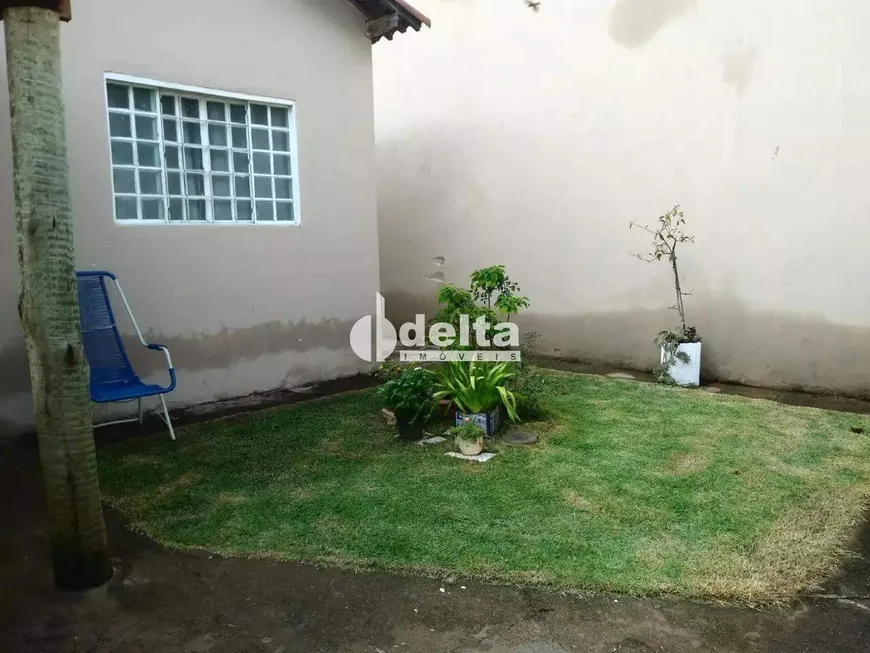 Foto 1 de Casa com 2 Quartos à venda, 70m² em Residencial Viviane, Uberlândia