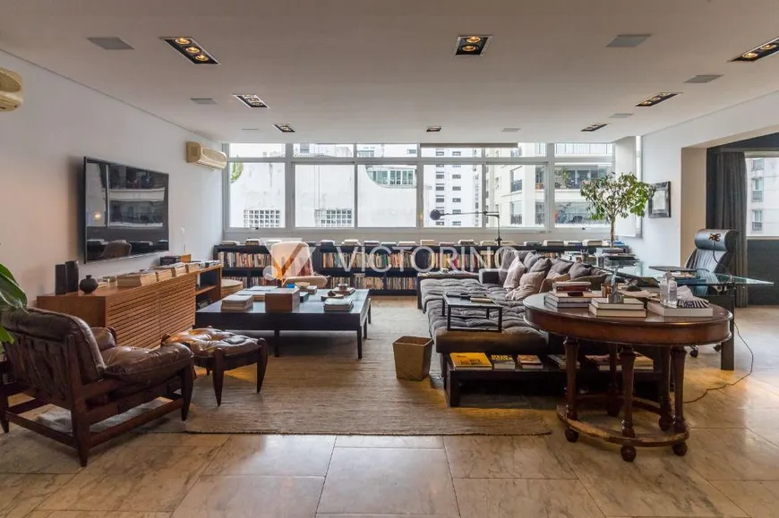 Foto 1 de Apartamento com 2 Quartos à venda, 200m² em Jardins, São Paulo