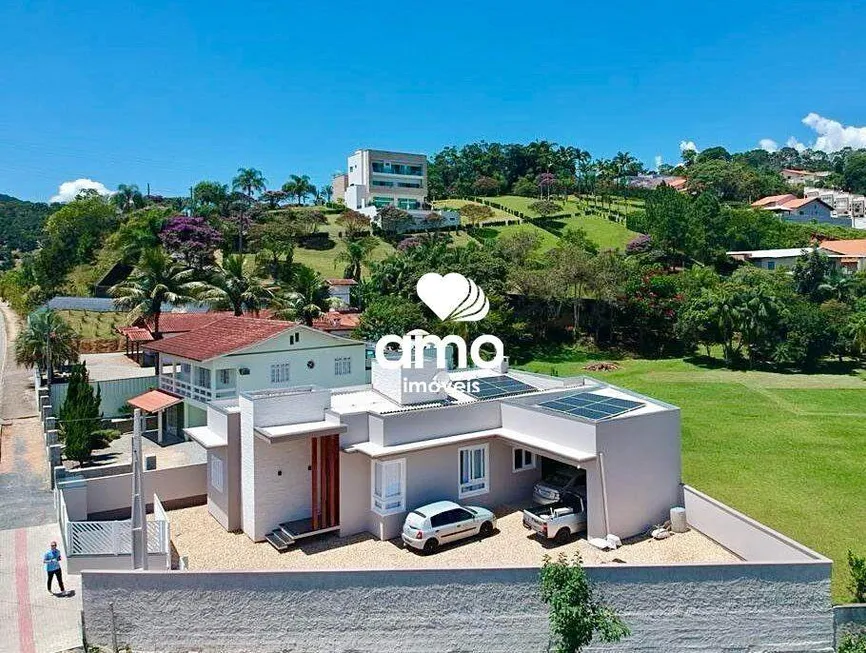 Foto 1 de Casa com 2 Quartos à venda, 167m² em Dom Joaquim, Brusque