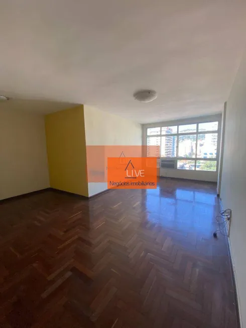 Foto 1 de Apartamento com 3 Quartos à venda, 130m² em Icaraí, Niterói