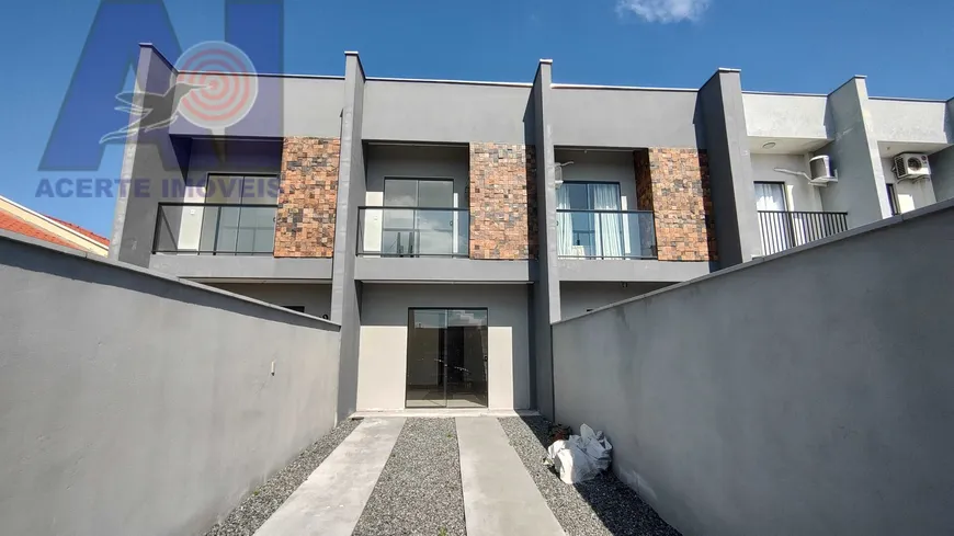 Foto 1 de Casa com 3 Quartos à venda, 72m² em Espinheiros, Joinville