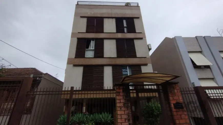 Foto 1 de Apartamento com 3 Quartos à venda, 110m² em Petrópolis, Porto Alegre