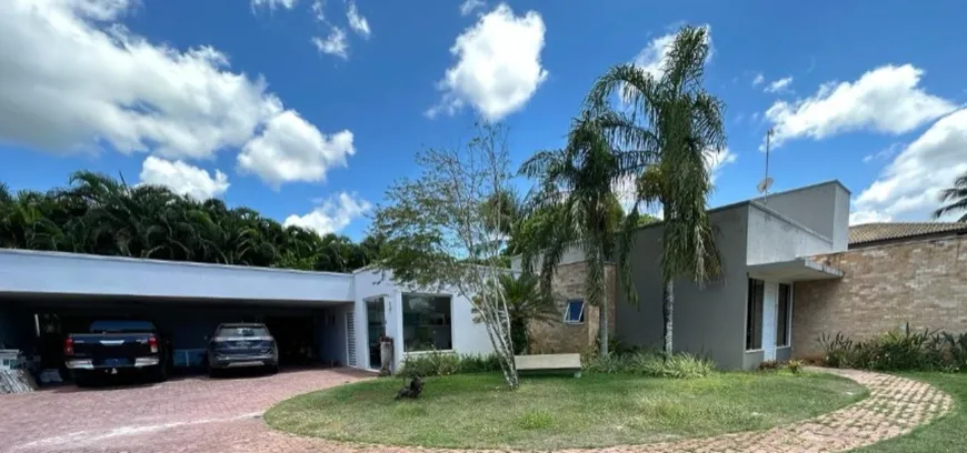 Foto 1 de Casa de Condomínio com 3 Quartos à venda, 450m² em Busca-Vida, Camaçari