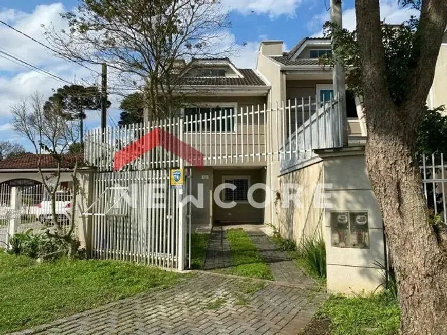 Foto 1 de Sobrado com 3 Quartos à venda, 144m² em Boqueirão, Curitiba