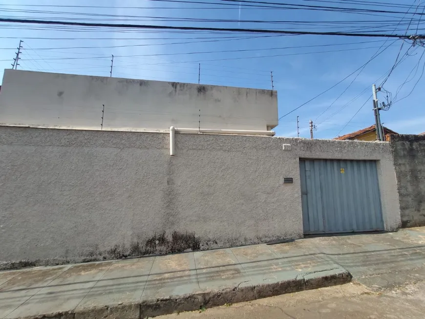 Foto 1 de Casa com 4 Quartos à venda, 260m² em Parque Recreio, Contagem