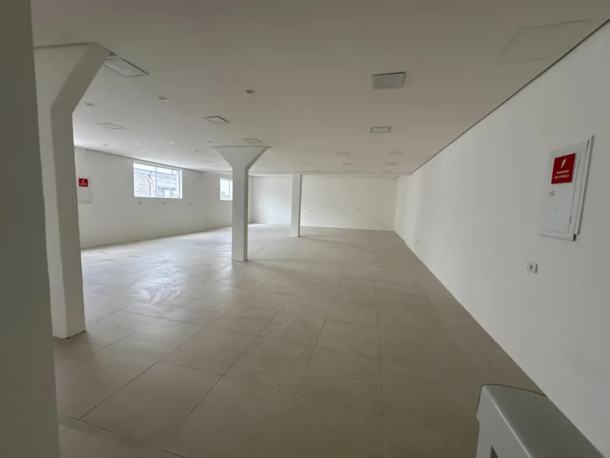 Foto 1 de Ponto Comercial para alugar, 209m² em Jardim Campo Grande, São Paulo