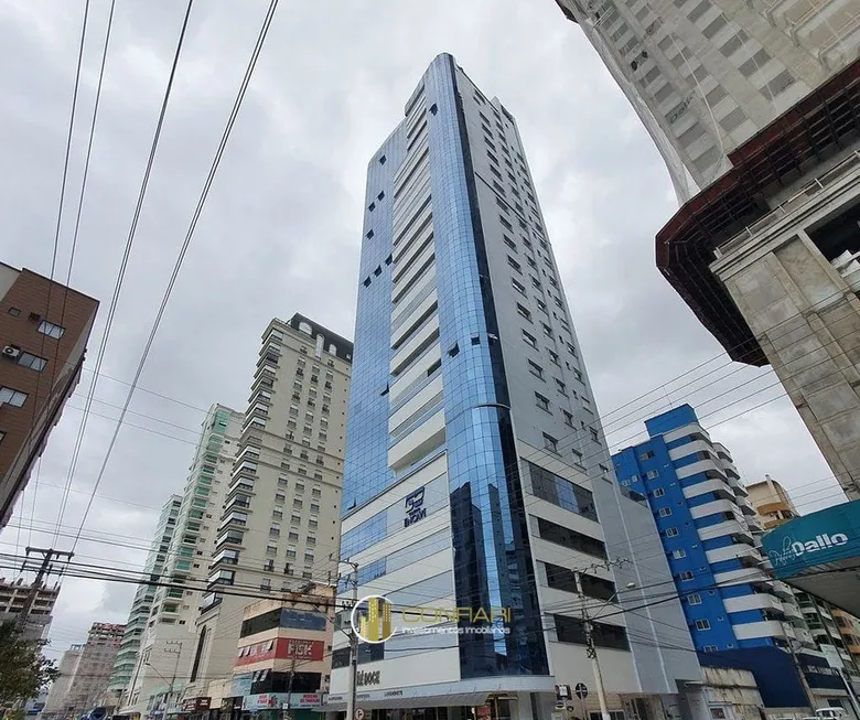 Foto 1 de Apartamento com 4 Quartos à venda, 280m² em Meia Praia, Itapema