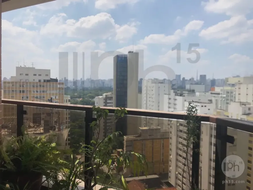 Foto 1 de Apartamento com 4 Quartos à venda, 218m² em Itaim Bibi, São Paulo