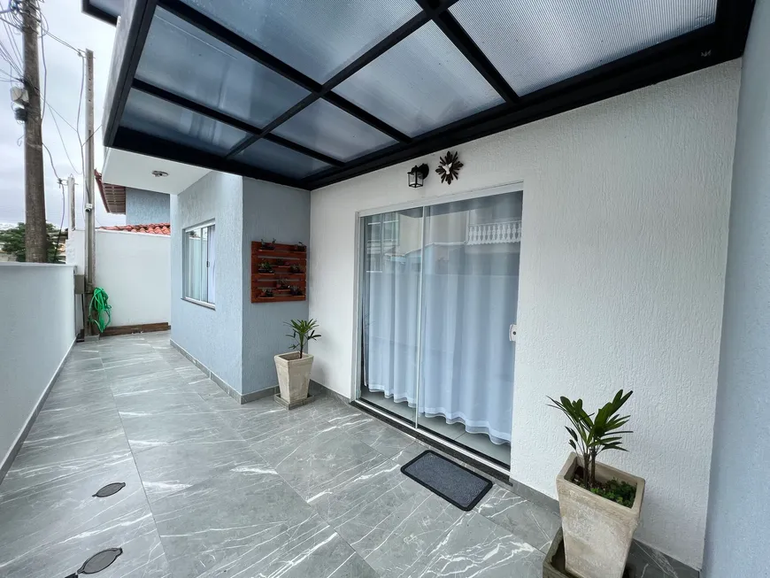 Foto 1 de Casa de Condomínio com 3 Quartos à venda, 124m² em Fluminense, São Pedro da Aldeia