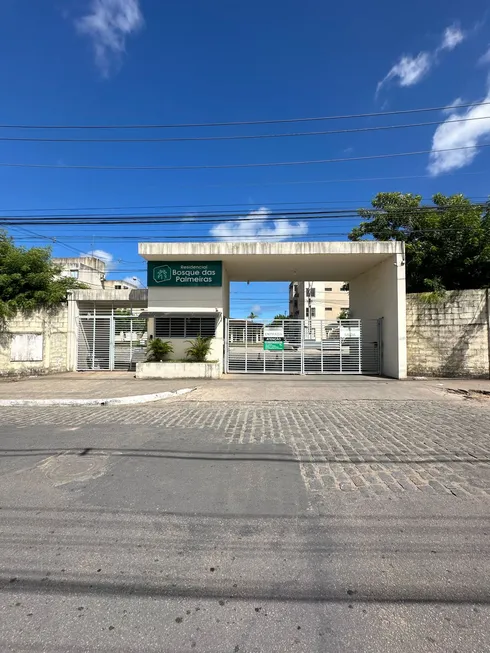 Foto 1 de Apartamento com 2 Quartos à venda, 43m² em Benedito Bentes, Maceió