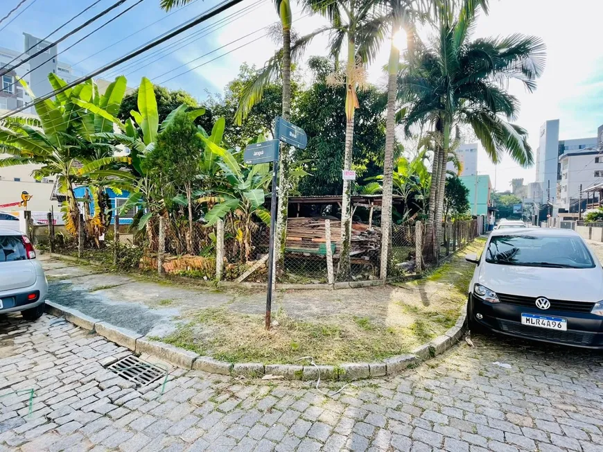 Foto 1 de Lote/Terreno à venda, 330m² em Velha, Blumenau