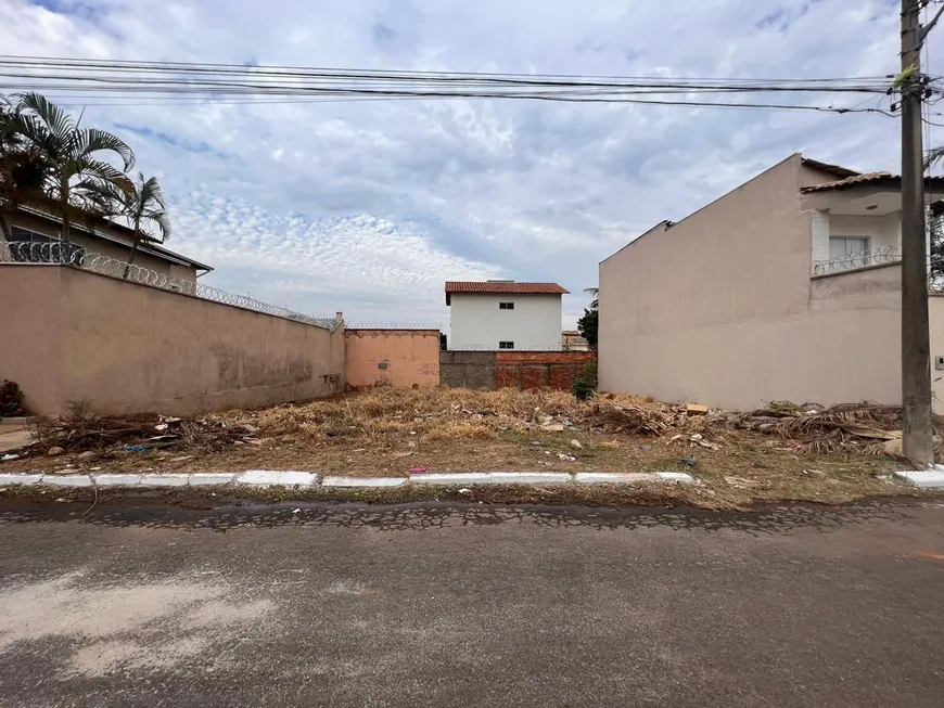 Foto 1 de Lote/Terreno à venda, 360m² em Gentil Meireles, Goiânia