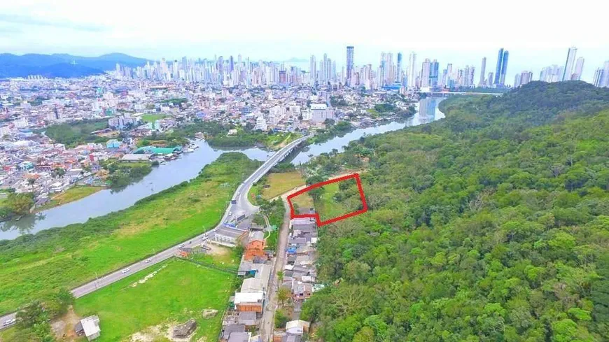 Foto 1 de à venda, 31685m² em Nova Esperanca, Balneário Camboriú