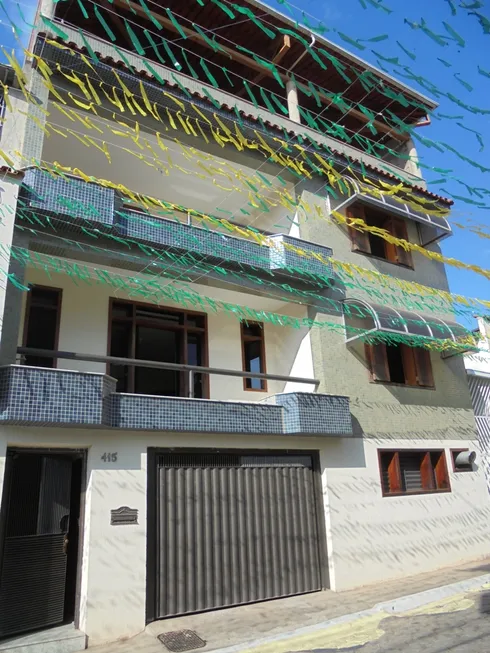 Foto 1 de Casa com 4 Quartos à venda, 400m² em Bom Jesus, Viçosa