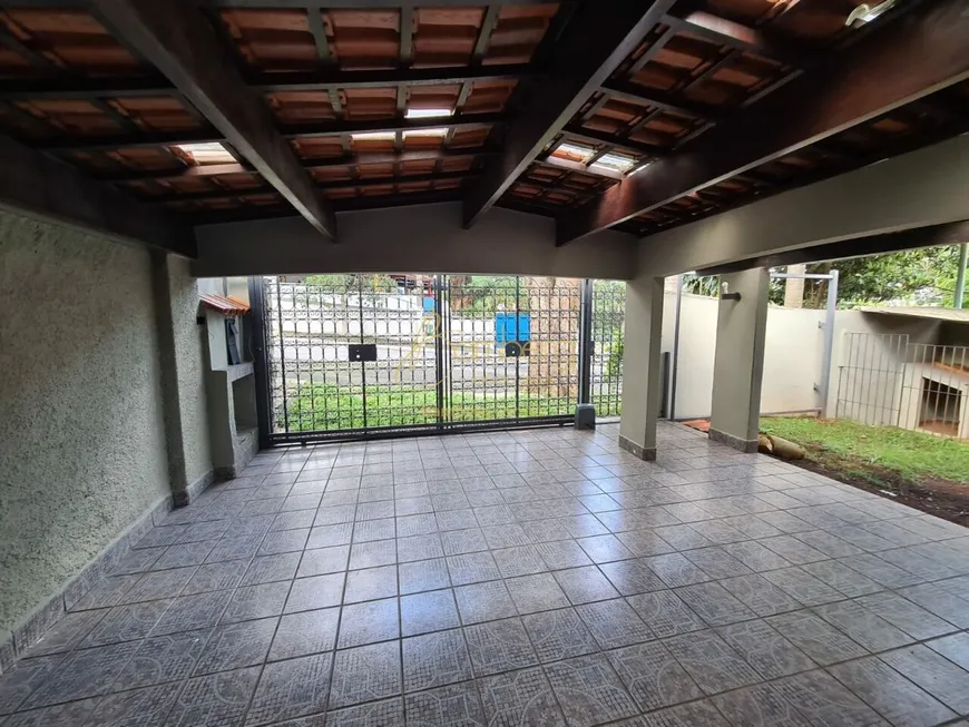 Foto 1 de Casa com 3 Quartos à venda, 188m² em Jardim Campo Grande, São Paulo