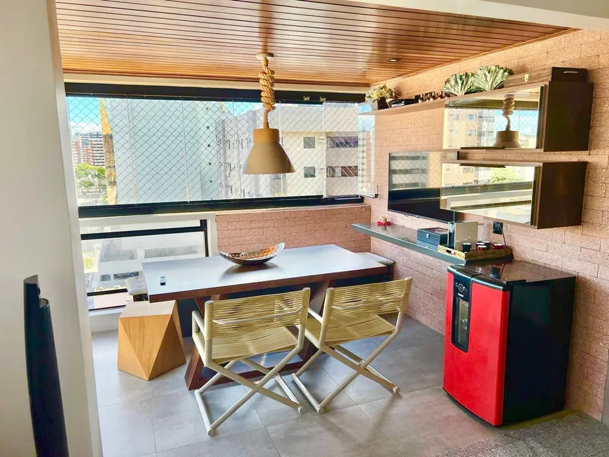 Foto 1 de Apartamento com 3 Quartos à venda, 157m² em Ponta Verde, Maceió