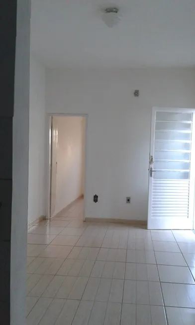 Foto 1 de Casa com 1 Quarto para alugar, 40m² em Santa Tereza, Belo Horizonte