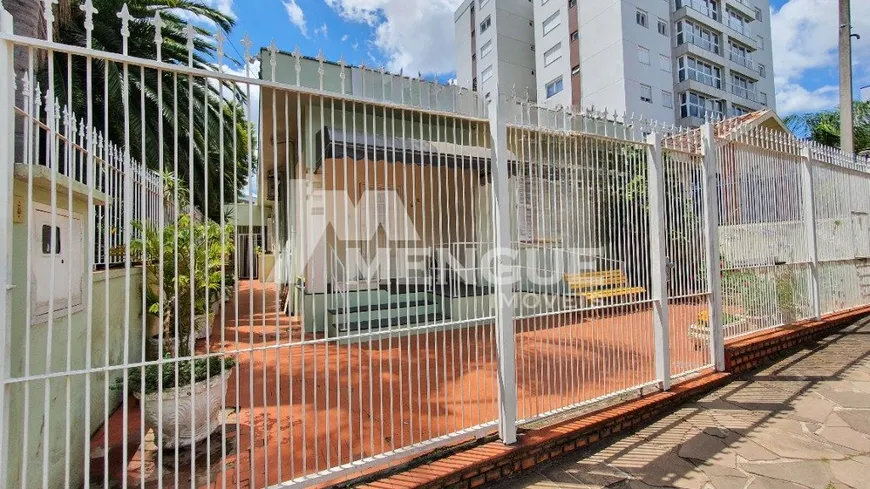 Foto 1 de Casa com 4 Quartos à venda, 122m² em Vila Ipiranga, Porto Alegre