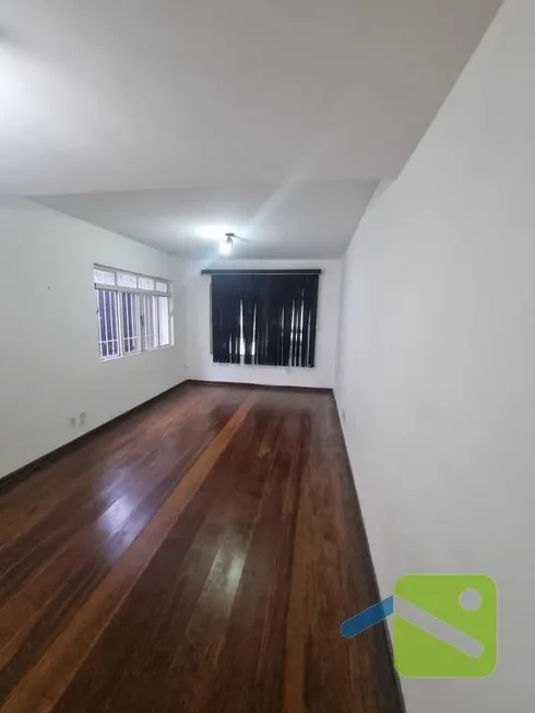 Foto 1 de Sobrado com 3 Quartos para alugar, 240m² em Rio Pequeno, São Paulo