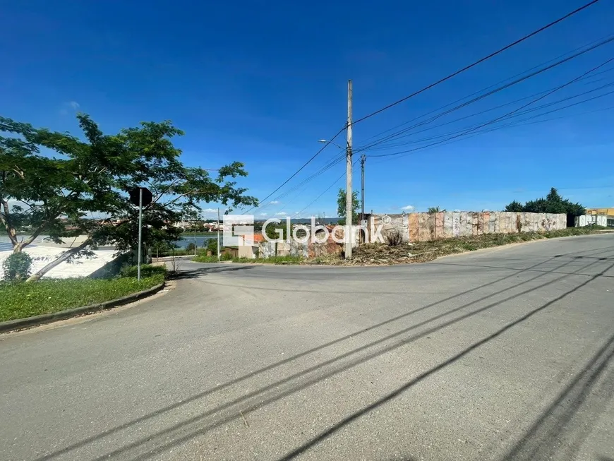 Foto 1 de Lote/Terreno à venda, 559m² em Guarujá, Montes Claros