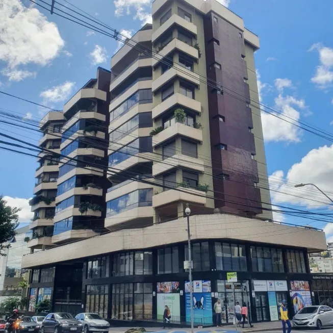 Foto 1 de Apartamento com 3 Quartos à venda, 230m² em Centro, Caxias do Sul