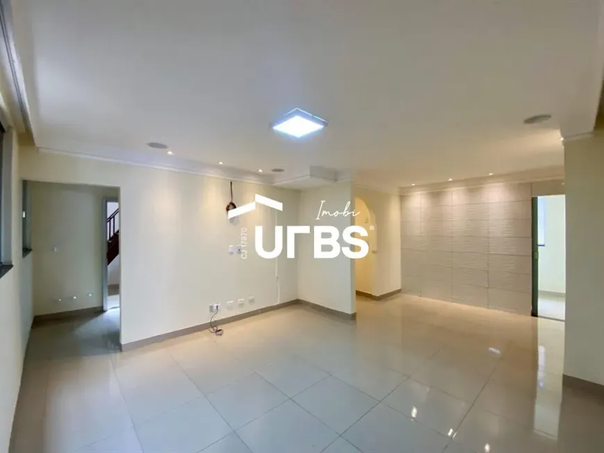 Foto 1 de Casa com 4 Quartos à venda, 227m² em Setor Bueno, Goiânia