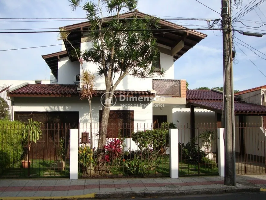 Foto 1 de Sobrado com 4 Quartos à venda, 220m² em Estreito, Florianópolis