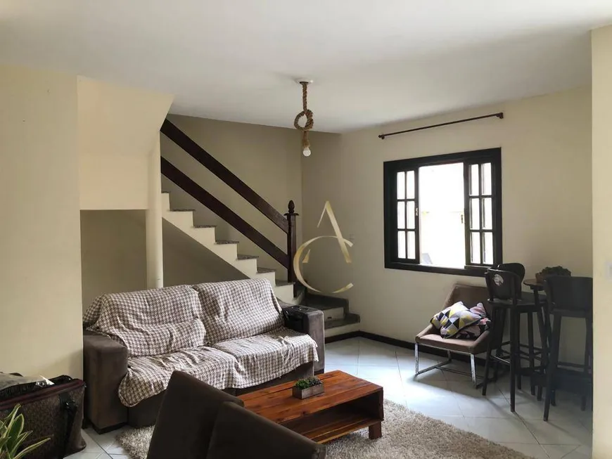 Foto 1 de Casa com 3 Quartos à venda, 75m² em Jardim Jasmim, Nova Iguaçu