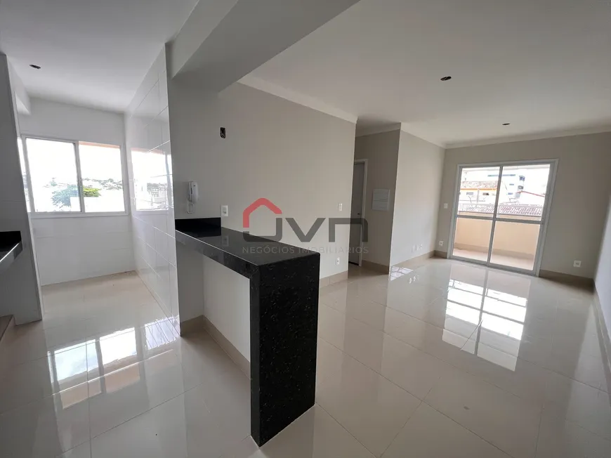 Foto 1 de Apartamento com 2 Quartos à venda, 62m² em Santa Mônica, Uberlândia