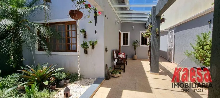 Foto 1 de Casa com 3 Quartos à venda, 195m² em Jardim Santa Barbara, Atibaia