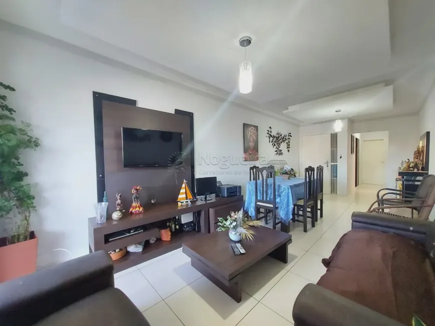 Foto 1 de Apartamento com 3 Quartos à venda, 108m² em Casa Amarela, Recife