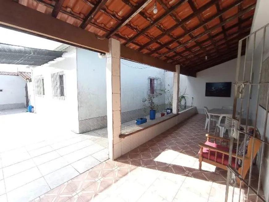Foto 1 de Casa com 3 Quartos à venda, 90m² em Jussara, Mongaguá