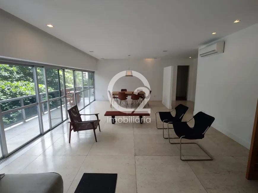 Foto 1 de Apartamento com 4 Quartos à venda, 194m² em Leblon, Rio de Janeiro