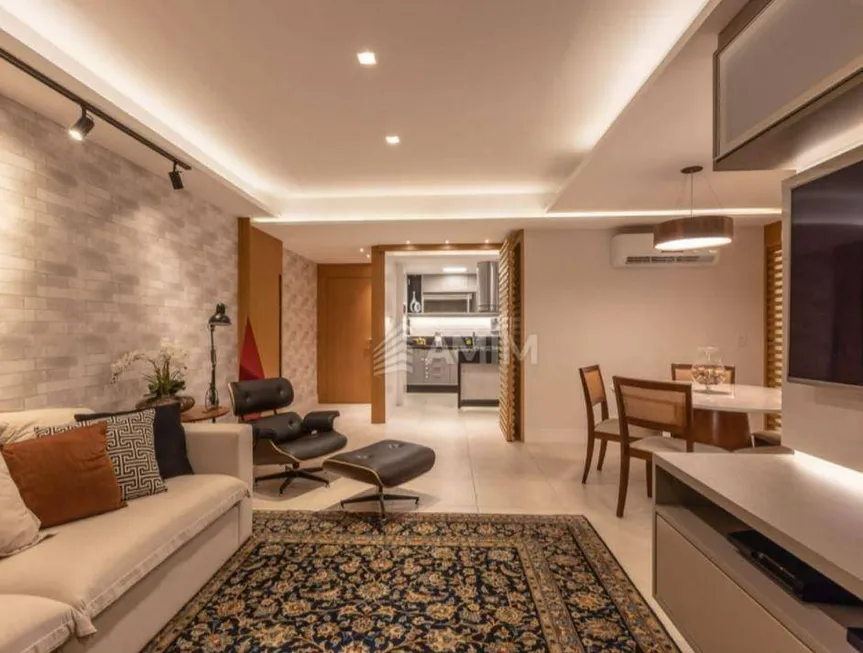 Foto 1 de Apartamento com 3 Quartos à venda, 110m² em Icaraí, Niterói