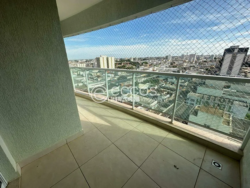 Foto 1 de Apartamento com 3 Quartos para alugar, 110m² em Centro, Uberlândia