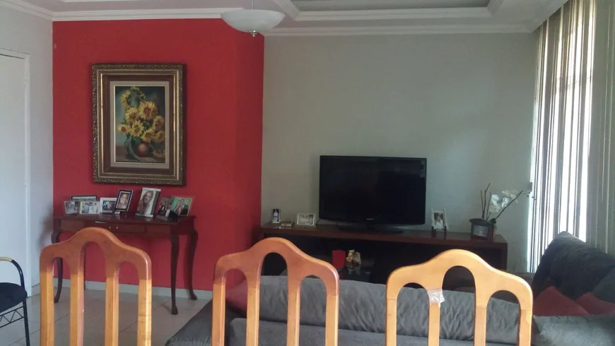 Foto 1 de Apartamento com 3 Quartos à venda, 120m² em Floresta, Belo Horizonte