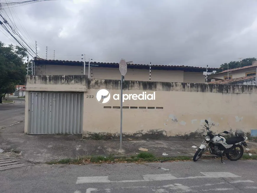 Foto 1 de Imóvel Comercial com 2 Quartos para alugar, 112m² em Cidade dos Funcionários, Fortaleza