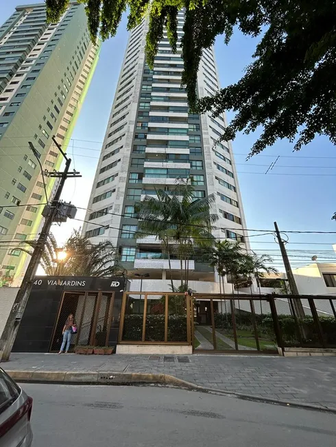 Foto 1 de Apartamento com 4 Quartos à venda, 135m² em Boa Viagem, Recife