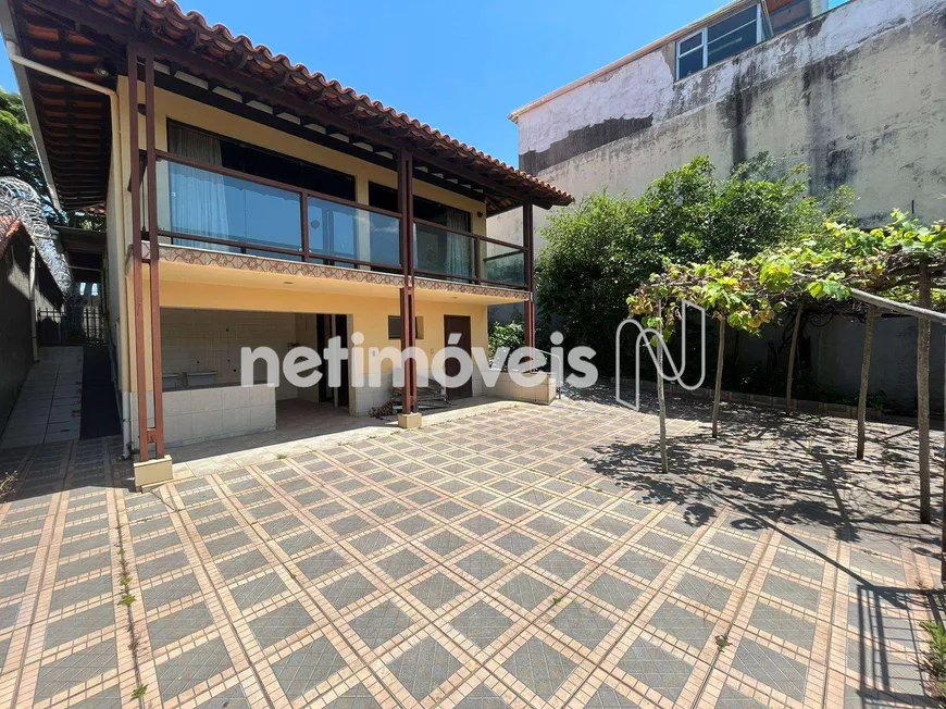 Foto 1 de Casa com 3 Quartos à venda, 360m² em Nova Cachoeirinha, Belo Horizonte