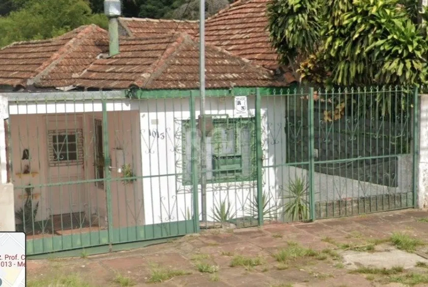 Foto 1 de Lote/Terreno à venda, 219m² em Teresópolis, Porto Alegre